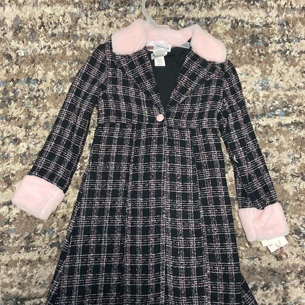 Chic plaid girls dress with fur rim